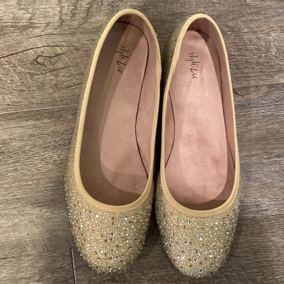 Style & Co - Picture 2 of 7